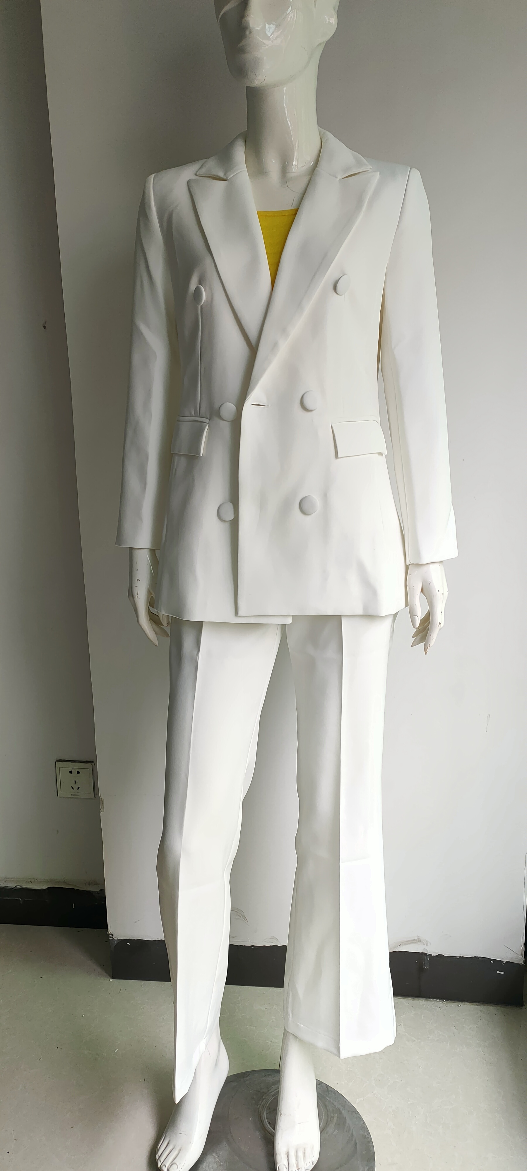 スーツ DIESEL Women Suits LA157030AFAA100 White White Double Breasted Pant Suit – FashionByTeresa