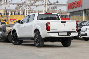 Nissan Navara PICKUP LHD Double Cabine 2.5L Diesel 4x4 R16 d'<span class=keywords><strong>occasion</strong></span> à prix abordable pour <span class=keywords><strong>le</strong></span> marché africain, expédition au port de Tema, Chine - Product Image 6