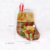 Mini chaussettes de Noël en toile à carreaux, petites chaussettes cadeaux Père Noël, bonhomme de neige, renne, sacs à bonbons à suspendre pour l'arbre de Noël, décoration, vente en gros