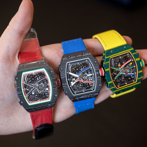 นาฬิกาสปอร์ตควอตซ์หรูหรา รุ่น RM67-02 ตัวเรือนโลหะผสมคาร์บอนไฟเบอร์ ทรง Tonneau ระบบอัตโนมัติ พร้อมพลังงานสำรอง หนา 7.8 มม. สายยาง ตัวชี้บอกเวลาแบบเข็ม - Product Image 4