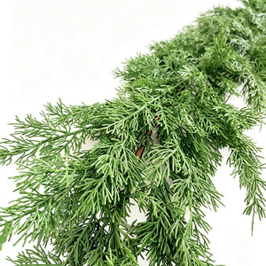 Guirlande de feuilles de pin artificielles Hua Zi 100cm 200cm Décoration d'intérieur Décoration de Noël - Product Image 1