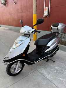 <span class=keywords><strong>Scooter</strong></span> <span class=keywords><strong>Suzuki</strong></span> UM125 125cc à refroidissement par air, EFI, CVT - Product Image 4