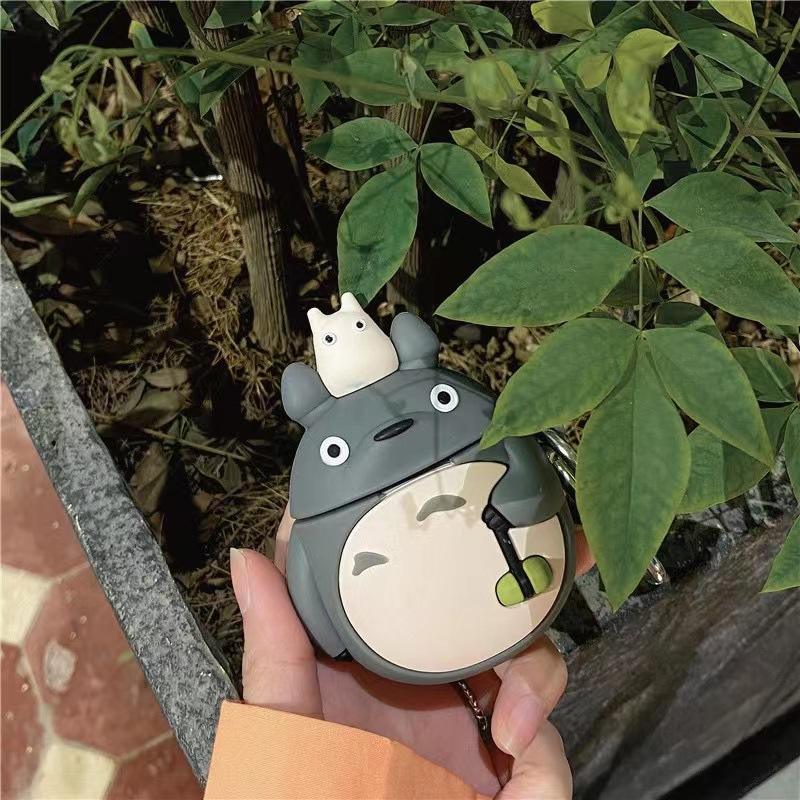 Linterna Totoro (agujero fino)