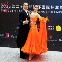 Robe de danse de salon standard internationale personnalisée B-25108 pour femmes, en spandex/polyester, tenue de scène, orange, en mousseline