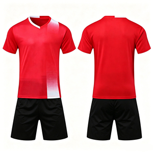 Completo da <span class=keywords><strong>Calcio</strong></span> Retrò Classico Personalizzato da Uomo, Maglia Traspirante in Poliestere con <span class=keywords><strong>Pantaloncini</strong></span> e Nome della Squadra, Modello 2026, Abbigliamento da Squadra - Product Image 2