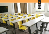 Table d'école d'étude moderne d'usine avec étagère Mobilier scolaire table et ensemble de chaises pour ensemble de bureau d'étudiant