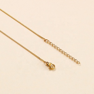 Bijoux pour hommes, chaîne en acier inoxydable dorée, collier avec ailes d'ange gardien, designs en gros - Product Image 2
