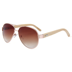 Nouveau <span class=keywords><strong>bambou</strong></span> bois lunettes hommes grand cadre lunettes de soleil Protection solaire en bois grenouille lunettes femmes lunettes de soleil en gros - Product Image 3