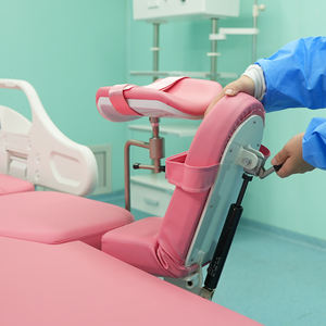 <span class=keywords><strong>Table</strong></span> d'accouchement électrique gynécologique et obstétricale LK Medical Factory – <span class=keywords><strong>Table</strong></span> d'opération premium pour l'accouchement et la récupération - Product Image 5