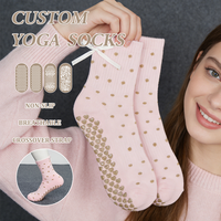 Chaussettes de Pilates personnalisées avec nœud papillon, antidérapantes, en tissu doux pour l'automne, avec emballage personnalisé et logo sur le dessous, pour la maison et le studio de Pilates