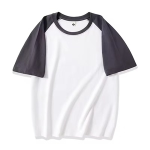 เสื้อยืดแขนสั้นลำลองสีพื้นสีขาวและสีดำ แขนเสื้อแบบแร็กแลน ทรงหลวม ผลิตจากผ้าฝ้าย 100% เป็นมิตรต่อสิ่งแวดล้อมสำหรับผู้ชาย - Product Image 1