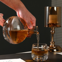 Nouveau design graver cristal de coupe whisky carafe bouteille en verre avec ensemble de tasses