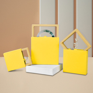 Caja de Exhibición de Joyería Colgante de Película de PE Transparente Cuadrada Moderna Personalizada con Cierre de Cordón Amarillo, Gran Venta - Product Image 1