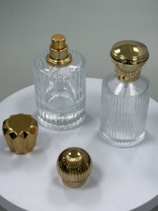 Tapa Metálica de Zamac Dorada Personalizable, Tapa Especial para Perfume con Apertura Fácil para Botellas de Vidrio FEA15, Personalización de Marca - Product Image 4