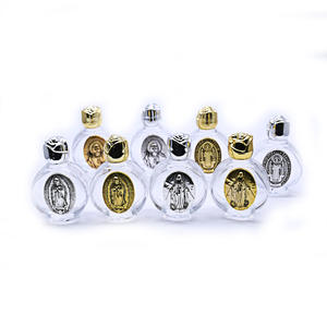 ขวดน้ำมนต์รูปพระเยซูและพระแม่มารี ทำจากโลหะสีทองและสีเงินโบราณ สำหรับพิธีศีลจุ่มในศาสนาคริสต์นิกายคาทอลิก พร้อมลายดอกกุหลาบบนขวดแก้ว - Product Image 3