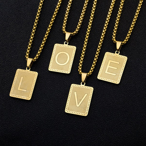 Collana con Ciondolo Iniziale in Acciaio Inox Placcato Oro 18K, Catena da 20 Pollici, Gioiello Hip Hop da Uomo - Product Image 1