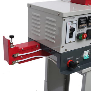 Machine de pulvérisation automatique de colle thermofusible pour la fabrication de chaussures - Product Image 5