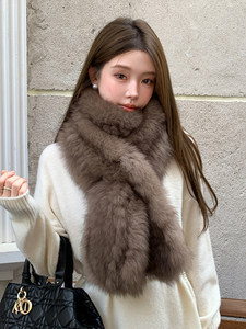 Écharpe longue <span class=keywords><strong>en</strong></span> <span class=keywords><strong>fourrure</strong></span> de renard double face de 170 cm, style influenceur, luxueuse, motif uni, chaude et polyvalente pour femme, cache-cou <span class=keywords><strong>en</strong></span> vraie <span class=keywords><strong>fourrure</strong></span> pour l'hiver - Product Image 1