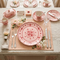 Assiettes en céramique imprimées de roses roses modernes, service de vaisselle en porcelaine de luxe à bord festonné, assiettes de dîner pour traiteur, mariage, hôtel