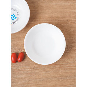 Ensemble de 28 plats et assiettes 3,000 won chacun - Product Image 1