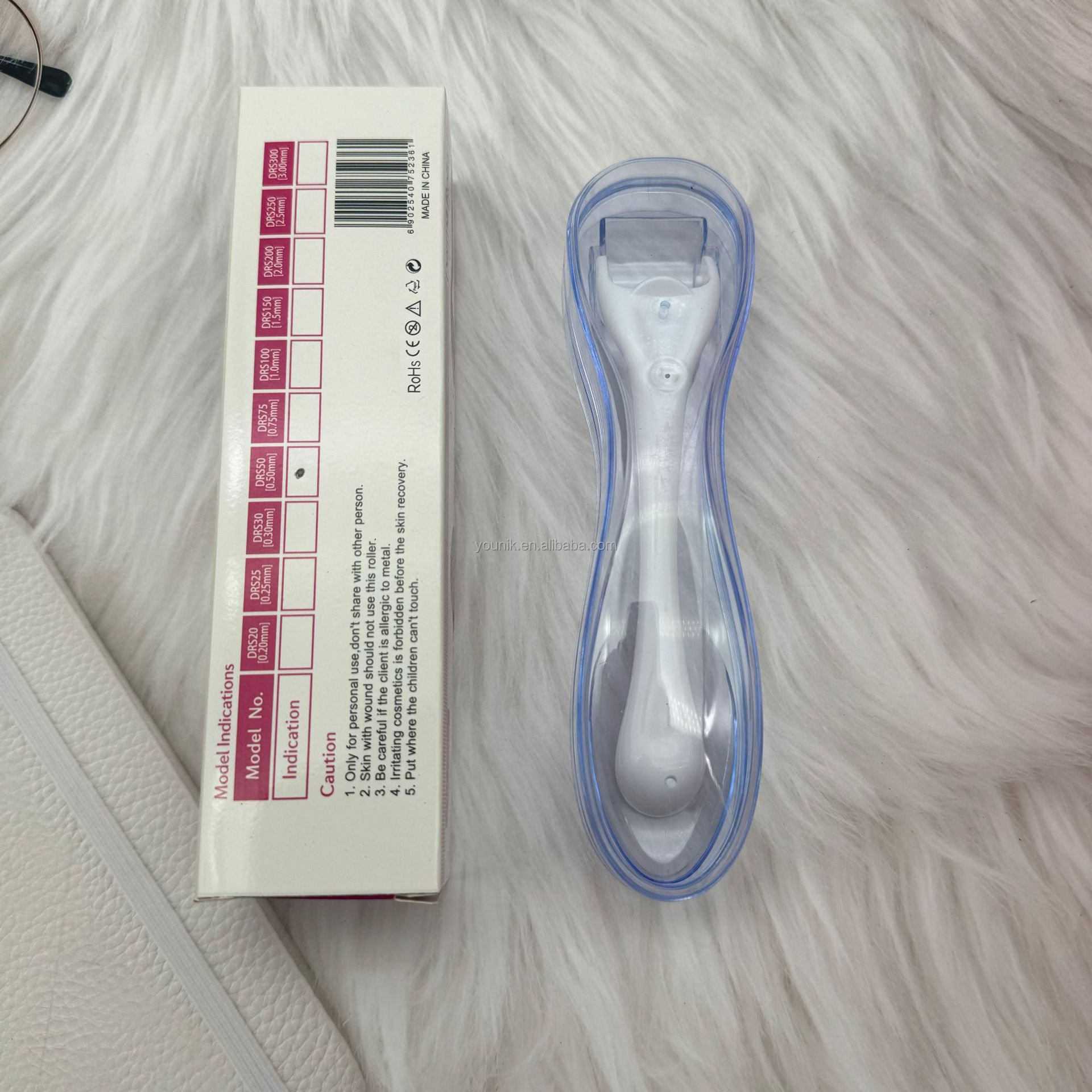 Roller White handle [with plastic box]