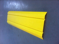 Câble souterrain jaune basse tension, plaque de câblage, carreaux de câblage, couverture en PVC
