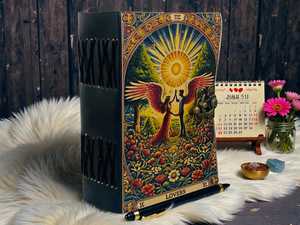 Grimoire en cuir de 400 pages pour les amoureux, cadeau de la Saint-Valentin, livre de sorts fait main, livre des ombres, papier vintage à bords festonnés - Product Image 1