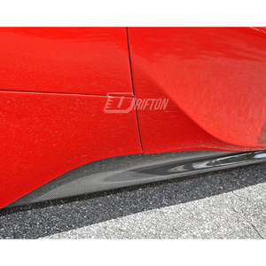 Jupes latérales de remplacement en fibre de carbone sèche style OEM pour Ferrari SF90 Stradale & Spider - Product Image 4
