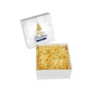 Boîte cadeau de Noël blanche personnalisée avec nom – Fournitures de fêtes - Product Image 1