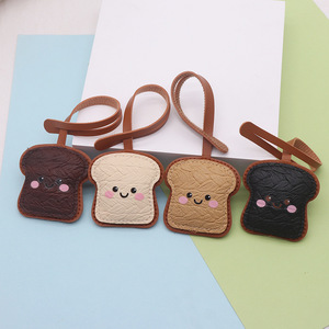 Colgante de Pan Tostado Moderno y Adorable para Fundas de Teléfono, Bolsos y Mochilas, Colgante de Cuero PU, Regalo Perfecto para Adolescentes y Adultos - Product Image 2