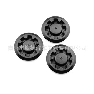Clips de couverture de trou de porte avant Toyota 90950-01620 en plastique nylon pour réparation Prado Corolla Camry Highlander - Product Image 1