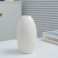 Vase en céramique à long cou orange avec glaçure mate Design Art déco moderne Style chinois minimaliste maison Pot de fleur de mariage de table