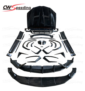 KIT CARROSSERIE EN FIBRE DE CARBONE STYLE TC pour <span class=keywords><strong>LAMBORGHINI</strong></span> <span class=keywords><strong>URUS</strong></span> - Product Image 1
