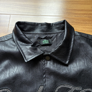 جاكيت NEOHOPE بتصميم مخصص للدراجات النارية للرجال، بجودة عالية وتطريز حروف وجلد مقاوم للماء، بتصميم قصير ومزين بأحجار الراين لسباقات الدراجات - Product Image 4