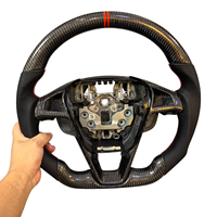 Personnalisation des améliorations automobiles, cuir perforé en fibre de carbone de qualité supérieure pour le volant de voiture Ford Mondeo