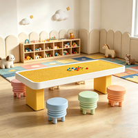 Table de jeu multifonctionnelle pour enfants Chiquitos avec rangement intégré et rainures pour blocs de construction – Idéale pour l'éducation préscolaire et les activités ludiques