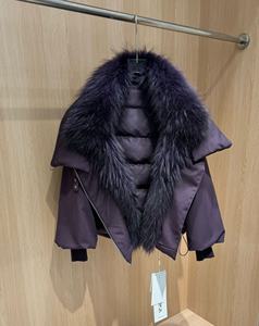 Модная роскошная укороченная куртка OUDINA с воротником из натурального меха енота, теплая, свободного кроя, для женщин - Product Image 2