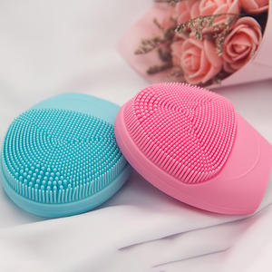 جهاز تنظيف الوجه بالأيونات السيليكون بالموجات فوق الصوتية محمول جديد منظف للبشرة مقاوم للماء فرشاة تنظيف الوجه بالاهتزازات وجهاز تدليك - Product Image 5