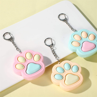 Porte-clés créatif en forme de patte de chat de dessin animé, en plastique, avec design imprimé UV, pour voitures, sacs et sacs à main