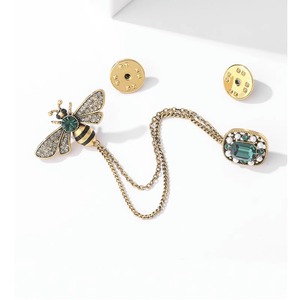 2025 nouvelle abeille gland broche dame <span class=keywords><strong>sage</strong></span>-<span class=keywords><strong>femme</strong></span> vêtements broches strass cristal acrylique fleurs papillons numéros plaqué broches - Product Image 6