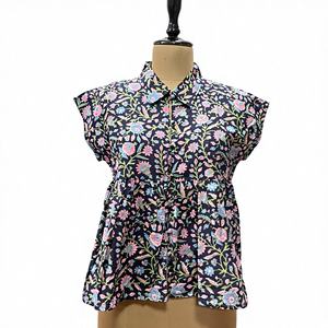 Débardeur pour femme en coton 100% fait main, style japonais, imprimé floral, col en V, écologique, avec décoration boutonnée - Product Image 1