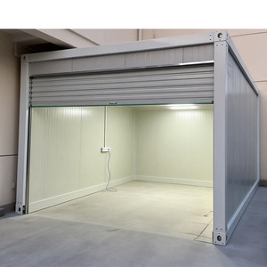 Garaje Prefabricado de Panel Sándwich para 1, 2 o 3 Autos, Contenedor Prefabricado con Apartamento y Puerta Enrollable - Product Image 2