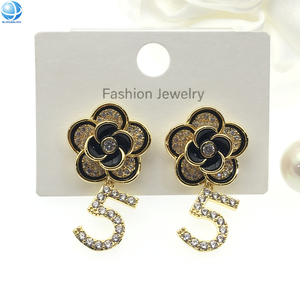 Joyería inspirada en la moda, pendientes de diseñador CC con letras, chapados en oro, joyas de marcas famosas populares, pendientes de perlas de alta calidad - Product Image 5