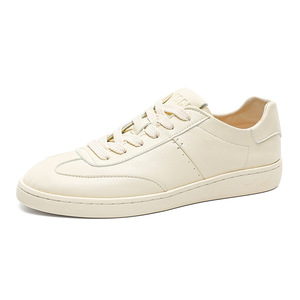 Sneakers blanches décontractées et polyvalentes pour hommes, en cuir souple et respirant, idéales pour l'été, confortables. - Product Image 5