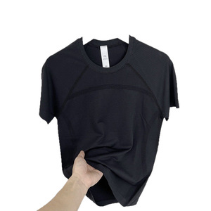 เสื้อยืดผู้หญิง คอกลม แห้งเร็ว ทรงเข้ารูป สปอร์ต แคชชวล แขนสั้น สีขาวคลาวด์ สีดำ ผ้าไนลอนถัก ใส่ได้ทุกวัน - Product Image 5