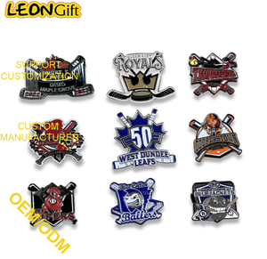 Pins de Solapa Personalizados al por Mayor con Diseño de Glitter Bandits para Intercambio de Insignias de Béisbol - Product Image 3