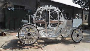 Carruaje Eléctrico de Alta Calidad en Venta/Carruaje de Transporte Especial Moderno para Bodas, Estilo Calabaza - Product Image 5