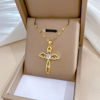 Colliers en Gros Croix Jésus Acier Inoxydable Or Lot Mixte Étanche Zircon Cubique Bijoux Tendance Femme