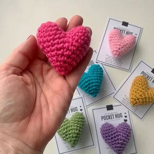 7*6*3cm Heart Crocheted Heart <b>Pocket</b> <b>Hug</b> Gift Ornaments Knitted Heart Ornaments Knitted Small Gift - Product Image 3