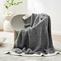 Ultra weiches, leichtes, gestricktes, atmungsaktives Plüsch vlies für das Schlafs ofa